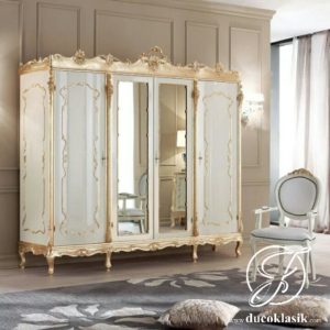 Lemari Pakaian 4 Pintu Modern Eropa Ukir Cat Duco