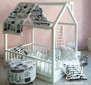 Tempat Tidur Bayi Kelambu Bentuk Rumah