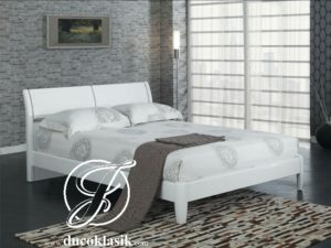 Dipan Kayu Minimalis Simple Modern