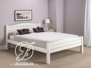 Dipan Kayu Minimalis Simple Terbaru