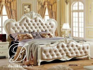 Tempat Tidur Busa Jok Putih Ukir Mewah
