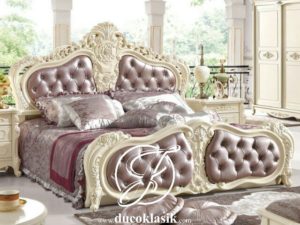 Tempat Tidur Klasik Italy Ukir Mewah