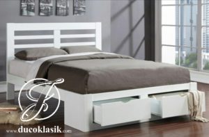 Tempat Tidur Minimalis Putih Berlaci 2
