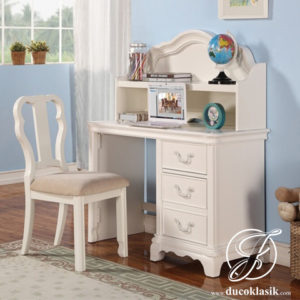 Meja Belajar Kayu Minimalis Anak Putri Cantik