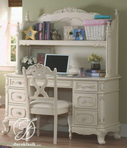 Meja Belajar Ukir Jepara Untuk Anak Perempuan