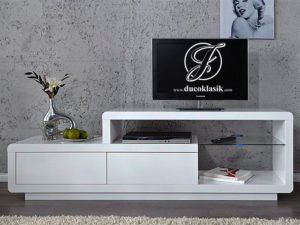 Bufet TV Unik Rak Kaca Minimalis Modern